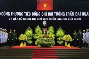 Hàng ngàn người tiễn đưa linh cữu Chủ tịch nước Trần Đại Quang