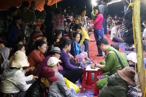 Vụ phá ổ bạc trong rừng: Đưa 100 người về Trại giam Bộ Công an