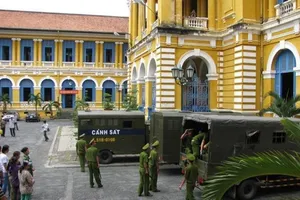 Chuyện pháp đình trong tuần 