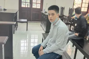 Mượn xe đi vay tiền rồi lấy luôn