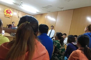 Không có tiền, gầy sòng bạc tại nhà tăng thu nhập