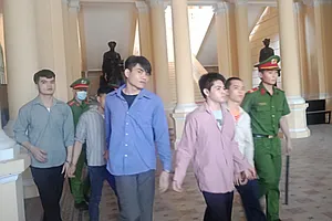 Bị xúc phạm trên Facebook, nhóm thanh niên ra tay hành động