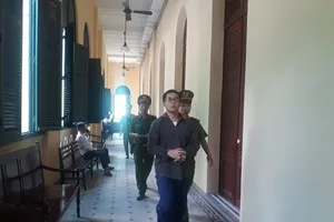 Hết tiền tiêu xài, thanh niên đi cướp giật tài sản