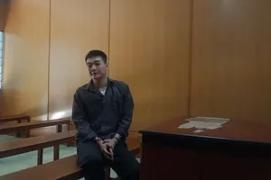 Mua súng ngắn phòng thân, thanh niên lãnh án tù