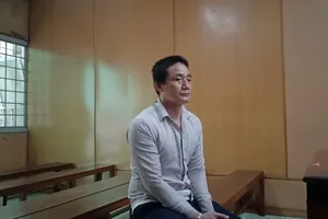 'Ship' gần 1 kg ma tuý lấy 2 triệu đồng tiền công