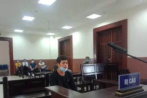 Án mạng từ việc người có nữ tiếp viên ngồi cùng, người không