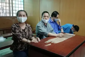 Giám đốc công ty bất động sản ra tòa vì lừa bán đất