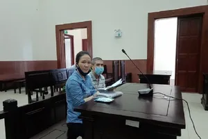 Bị cáo đổ lỗi bị hại ép ký giấy vay nợ