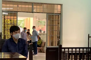 ​Vụ giao cấu với con riêng của vợ: Làm rõ thêm hành vi dâm ô