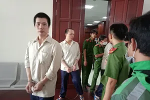 Chém người vì bị nhắc nhở để xe vướng lối đi