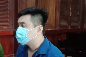 Tài xế Mercedes đồng ý bán căn hộ để bồi thường