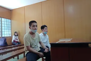 Cả nhóm lãnh án vì siết nợ máy giặt, máy xay sinh tố