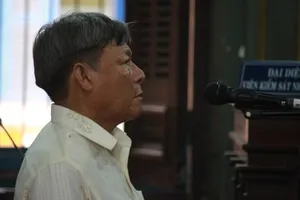 Hoãn phiên xử bị cáo trong vụ án mạng từ 28 năm trước