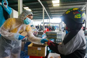 Đà Nẵng: Phiên chợ 0 đồng tiếp sức người dân về quê