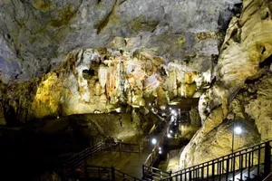 Không tổ chức thi hoa hậu trong động Thiên Đường 