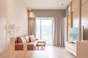 Căn hộ sang trọng, ấm áp nhờ nội thất gỗ