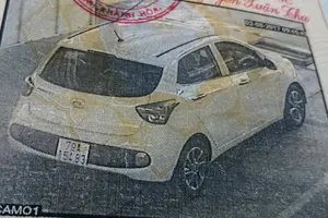 Tài xế taxi dù 'chặt chém' khách Hàn Quốc, đòi đánh bảo vệ KS