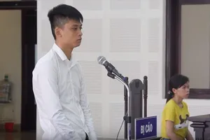 Chở đi ngân hàng, lái xe trói kế toán công ty cướp tiền