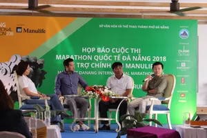 MC Phan Anh, Trang Hạ cùng chạy vì... yêu Đà Nẵng