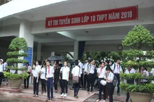 'Đột ngột bỏ thi ngoại ngữ sẽ bất công với nhiều học sinh!'