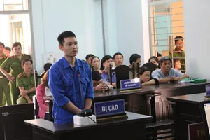 Tuyên án cựu thiếu úy công an tạt axit vợ sắp cưới 