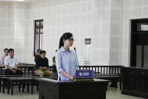 Nữ 8X mạo danh 'con ông cháu cha' để lừa tiền tỉ