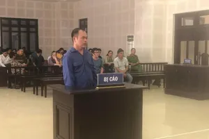 Đâm vợ tử vong vì nghi vợ ngoại tình với tài xế