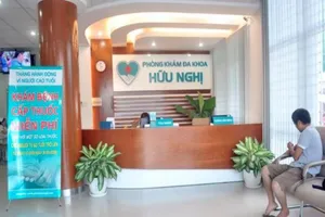 Phạt tiền, tước giấy phép 1 phòng khám có bác sĩ Trung Quốc