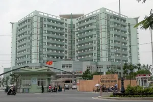 Từ chối cho bác sĩ can thiệp vì muốn sinh 'thuận tự nhiên'