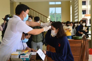 57 người Việt về từ Daegu được về nhà sau cách ly 