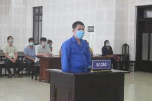 Làm giả hồ sơ bán đất để chiếm đoạt hơn 4,6 tỉ đồng 