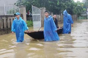 Đà Nẵng: Nước lũ bủa vây Hoà Vang