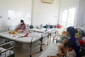Đà Nẵng: Trẻ mắc bệnh tay chân miệng nhập viện tăng mạnh