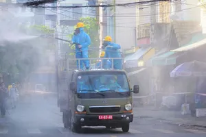 Đà Nẵng: Thêm ca dương tính COVID-19 di chuyển 'như con thoi'