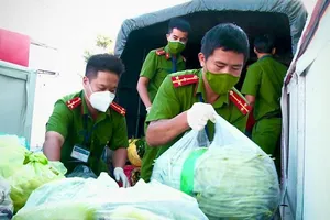 Đà Nẵng: Công an, quân đội sẽ hỗ trợ cung ứng thực phẩm cho 30 phường 