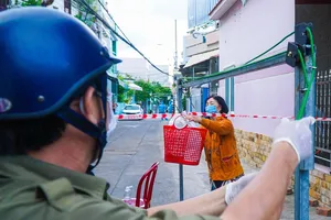 Đà Nẵng: Người dân vùng xanh đi chợ 5 ngày/lần, quán ăn được bán online từ 5-9