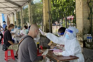 Đà Nẵng thêm 11 ca COVID-19, tiêm vaccine cho hơn 3.000 người nước ngoài