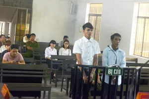 Lái máy cày gây tai nạn trên rẫy bị xử 9 tháng tù