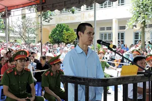 Giết vợ phi tang xuống hầm cầu, bị tù chung thân