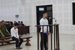 Gây án mạng chỉ vì tiếng nẹt pô