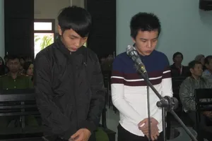 Bị đâm chết vì ôm bạn gái của người khác ngủ