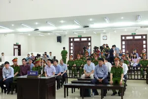 Các bị cáo ở PVC đồng loạt xin giảm án