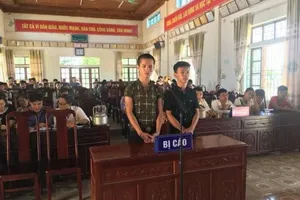 Vì chuyện tình cảm của bạn, nam sinh bị chém trọng thương