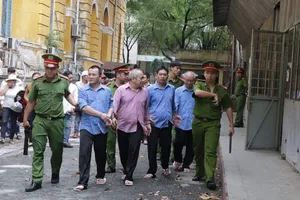 Mất hàng chục tỉ đồng vì đá thiên thạch