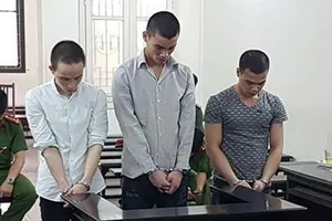 Hiếp dâm thiếu nữ bị say rượu, 3 thanh niên lãnh án