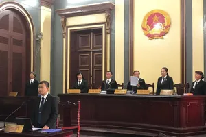 Dùng tài liệu mật tại phiên xử nguyên phó thống đốc thế nào?