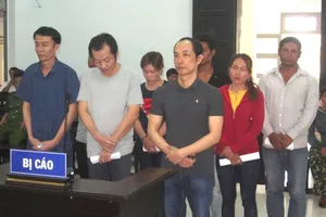 Nhóm bán đá cuội lãnh 89 năm tù