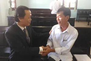 Vụ cắt nhầm 2 quả thận: Bệnh viện bồi thường 375 triệu