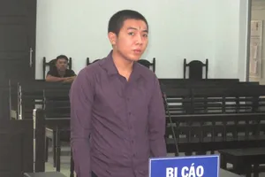 Cha dượng bị con riêng của vợ đánh tử vong