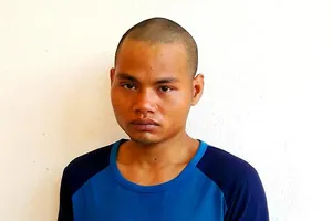 Anh rể 'điệu' em vợ ra suối để hiếp dâm